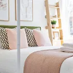 Lark Lane Hideaway